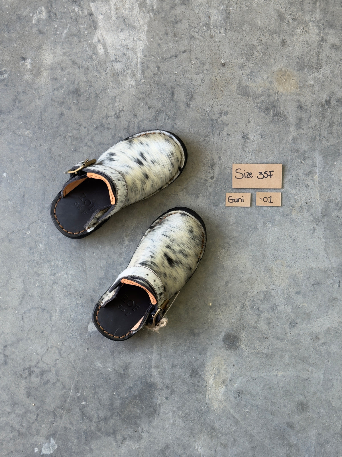 Guni Clog EU 35 Women's — unique Nguni hide pair GN-35F-01