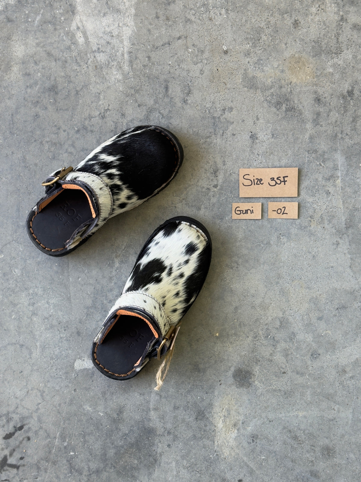 Guni Clog EU 35 Women's — unique Nguni hide pair GN-35F-02