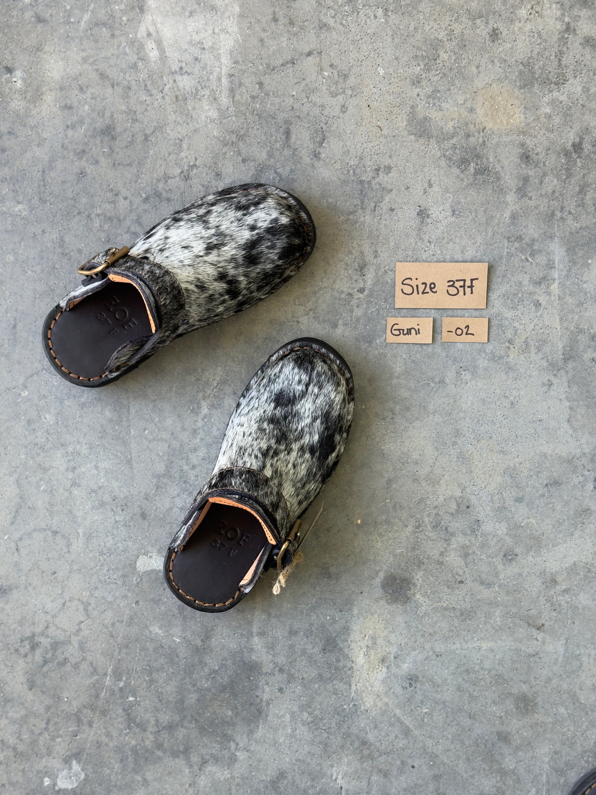 Guni Clog EU 37 Women's — unique Nguni hide pair GN-37F-02