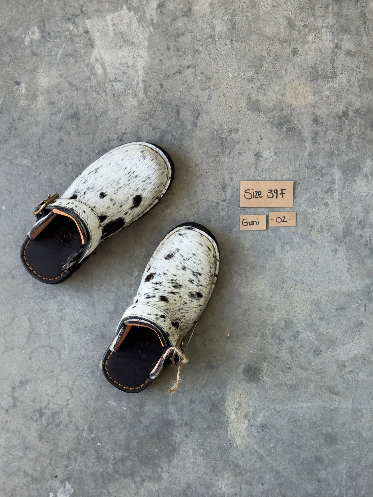 Guni Clog EU 39 Women's — unique Nguni hide pair GN-39F-02