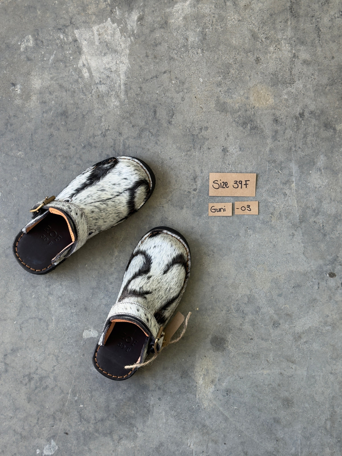 Guni Clog EU 39 Women's — unique Nguni hide pair GN-39F-03