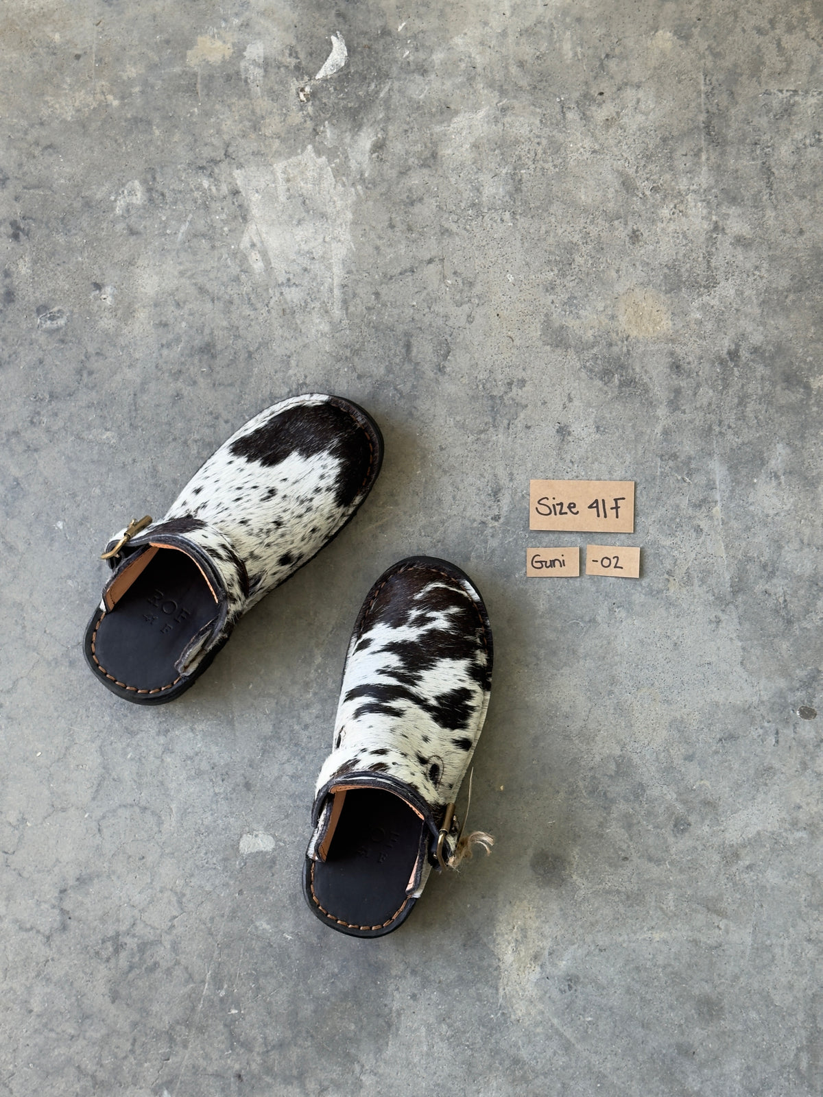 Guni Clog EU 41 Women's — unique Nguni hide pair GN-41F-02