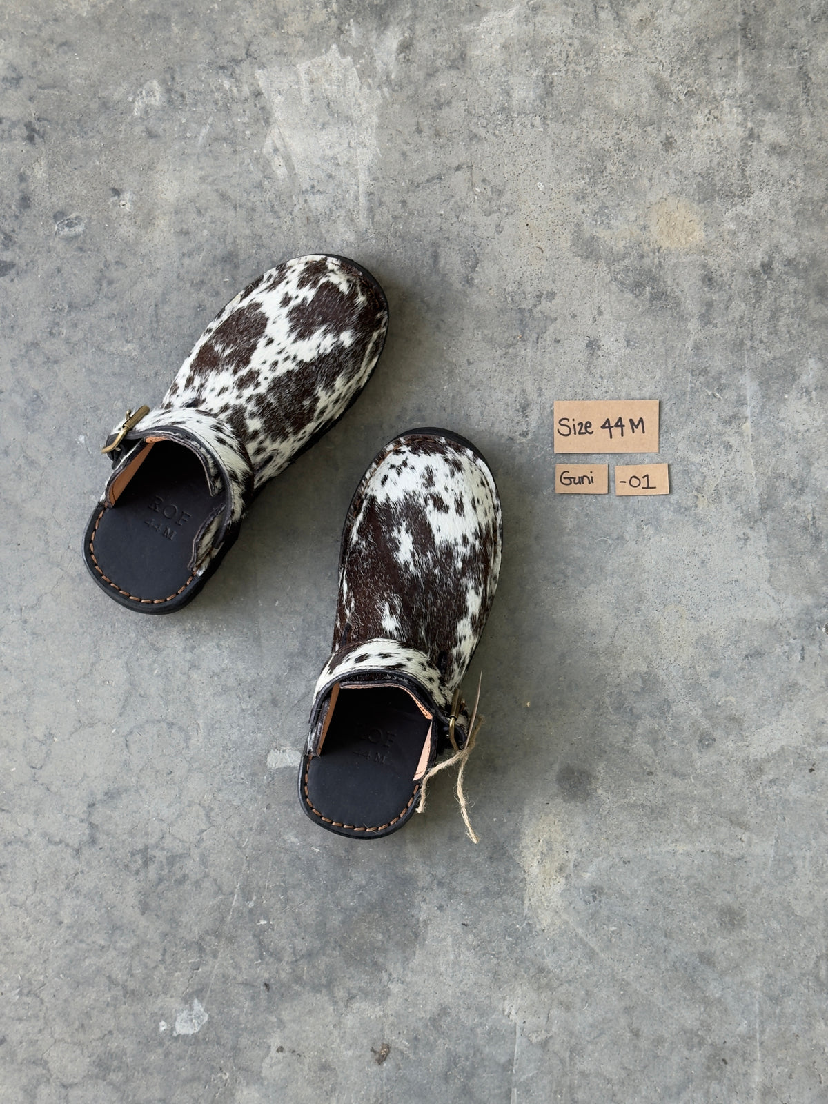 Guni Clog EU 44 Men's — unique Nguni hide pair GN-44M-01
