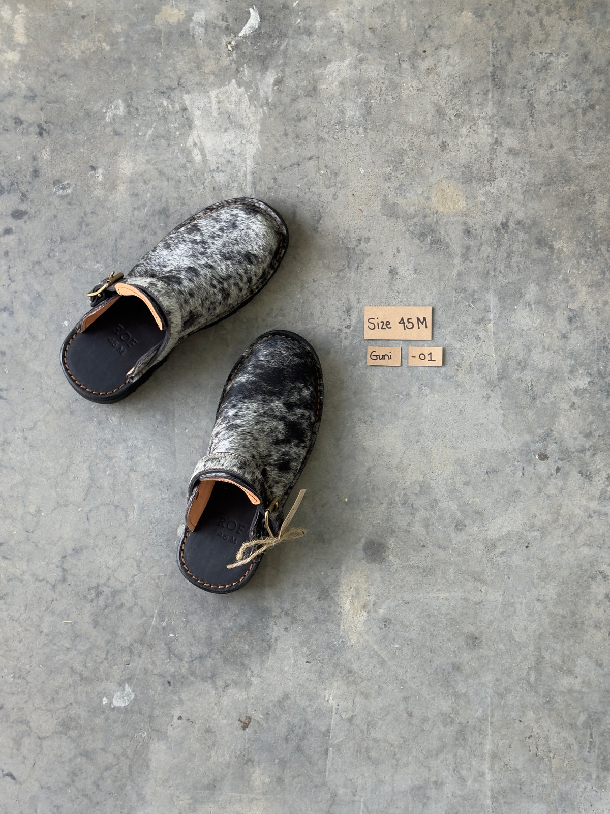 Guni Clog EU 45 Men's — unique Nguni hide pair GN-45M-01