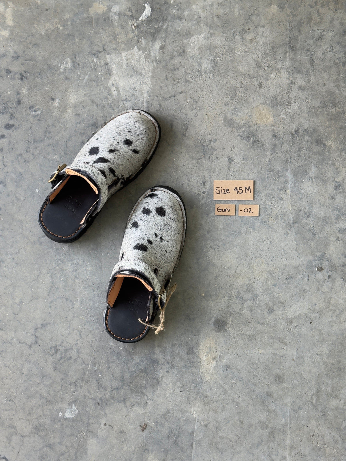 Guni Clog EU 45 Men's — unique Nguni hide pair GN-45M-02