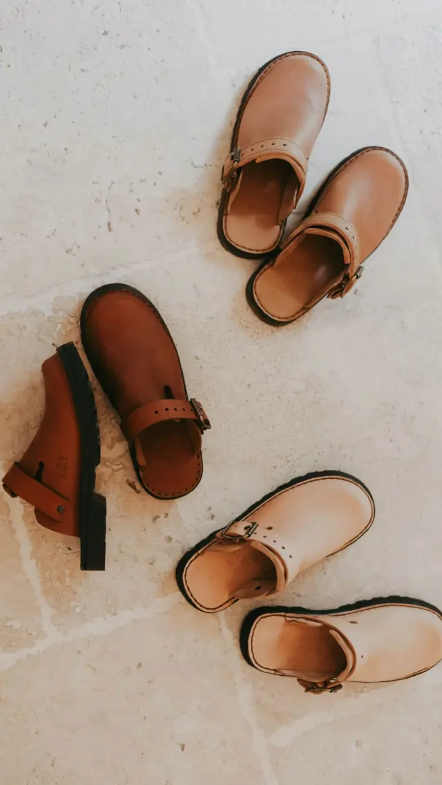 Another day of Clog Vlogs, another round of in-person votes with Telisha and Niel.
And once again… Cognac seems to be stealing hearts out in Cape Town 🧡

But online?
Clay is still holding a solid lead on the website… a completely different story 👀

If you haven’t voted yet, now’s the time.
Head to rof-style.com, pick your favourite colour and watch the live results shift with every vote.